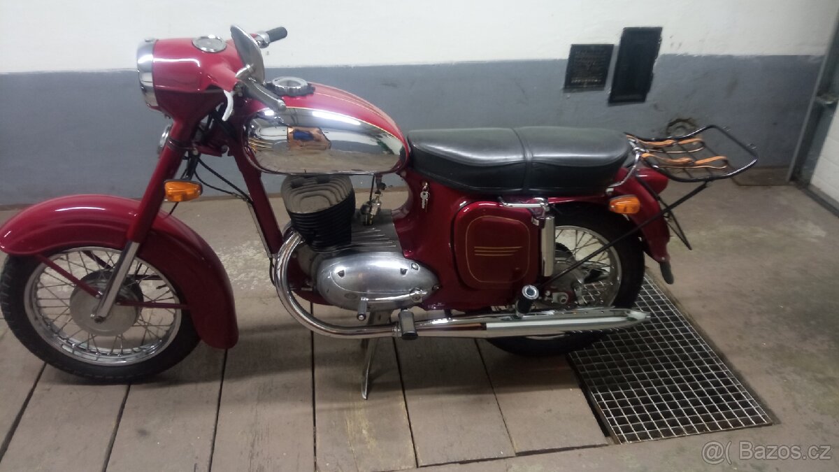Jawa 250 panela 559