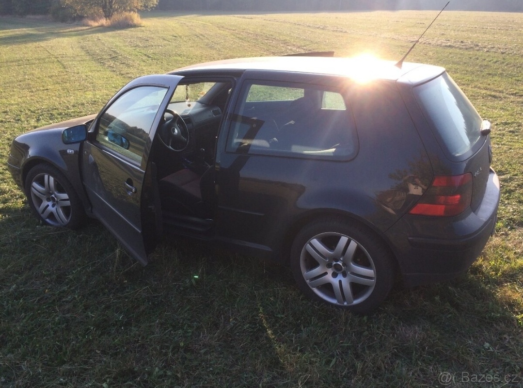 Zadni plato Golf IV - 3dv