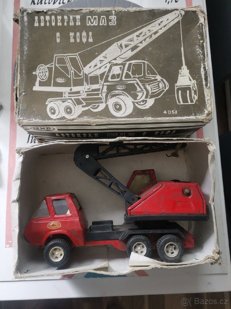 Stará retro hračka Bulharské plechové auto