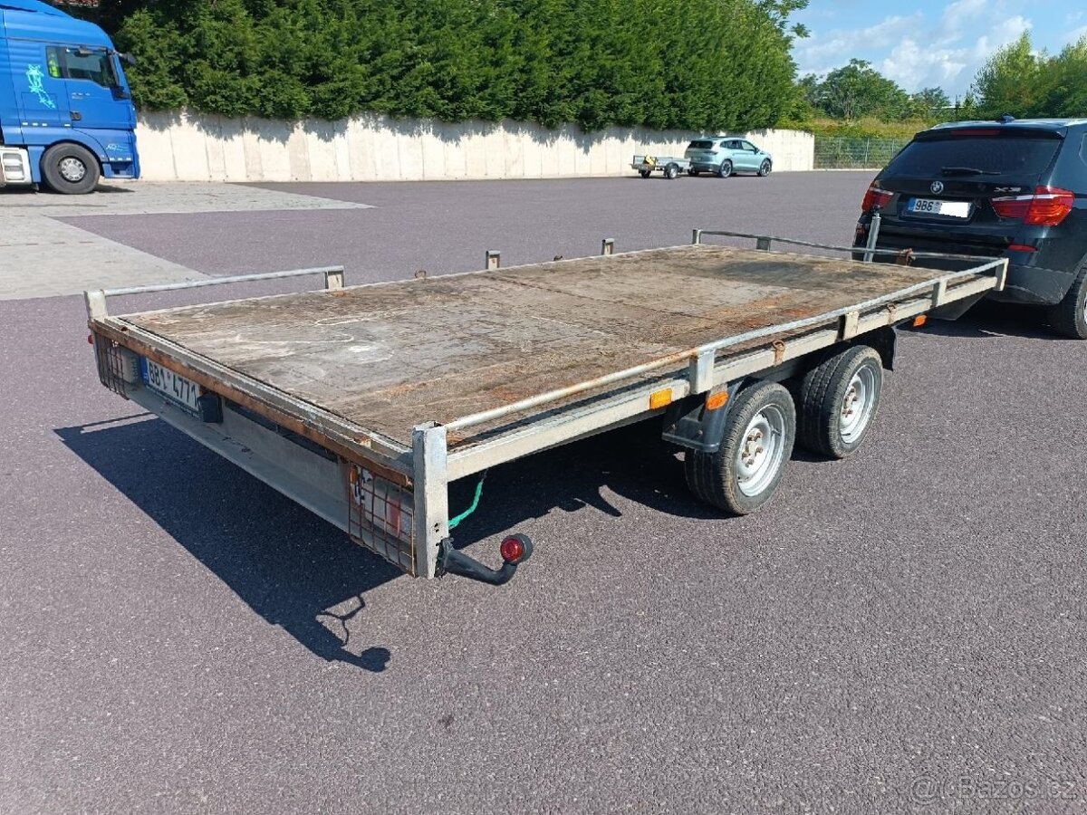 autopřepravník 2700kg - plato - podval
