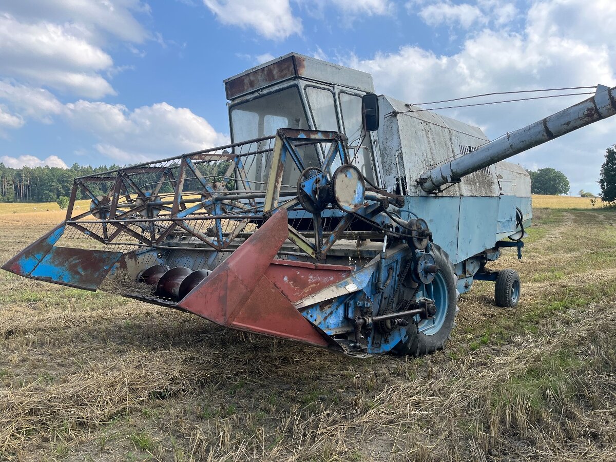Prodám kombajn e512