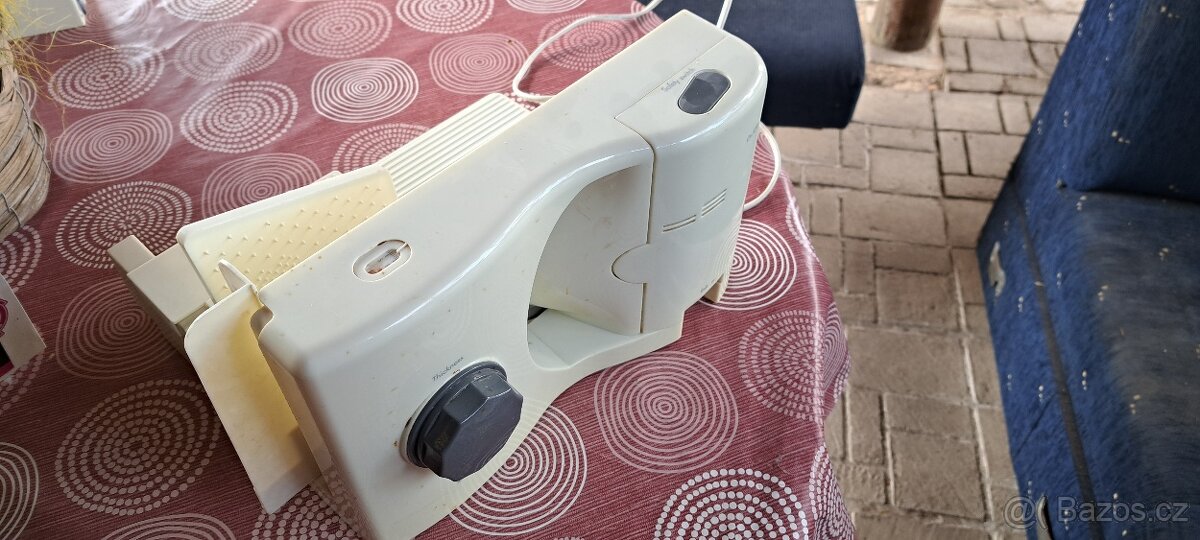 Elektrický kráječ