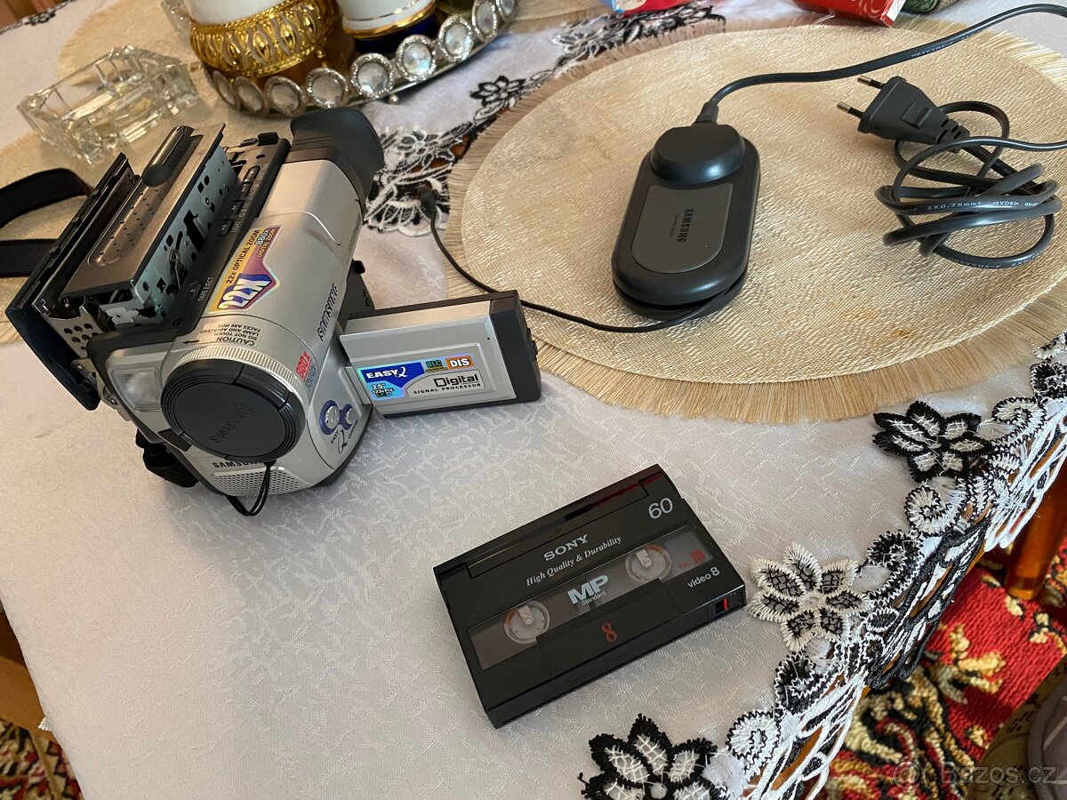 Prodám videokameru Samsung