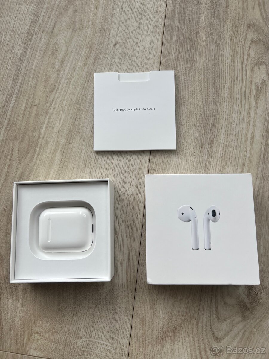 AirPods