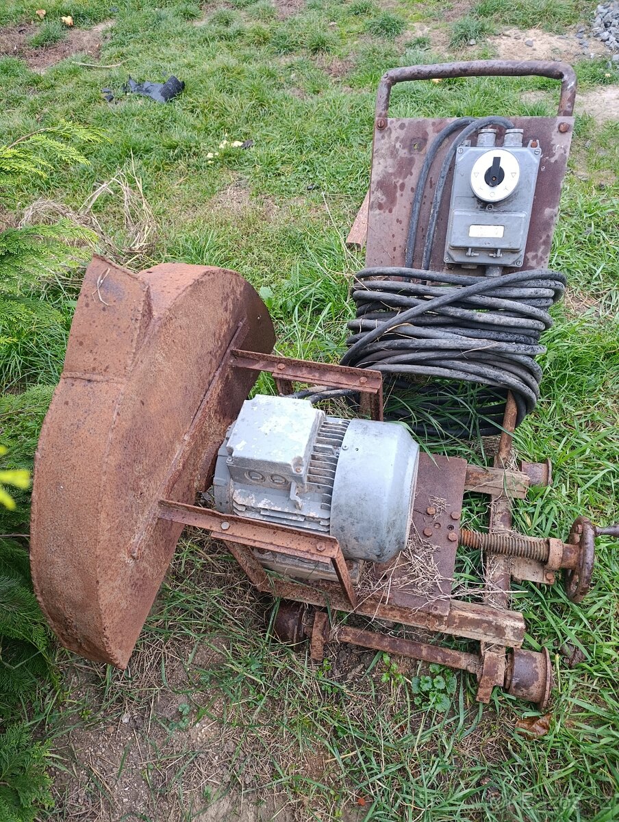 Katr kotoučová pila na kulatinu 11kW