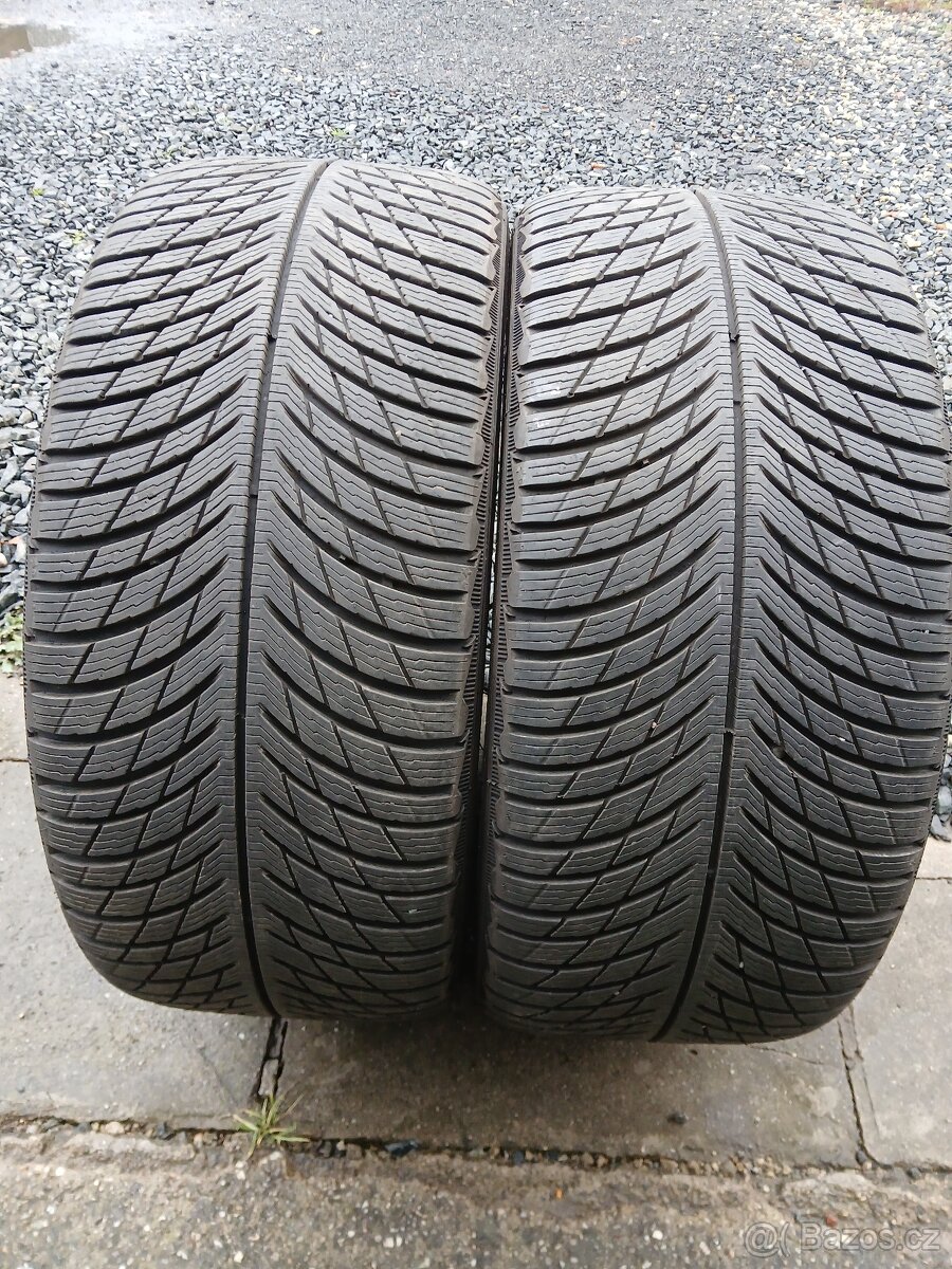 245/40r18