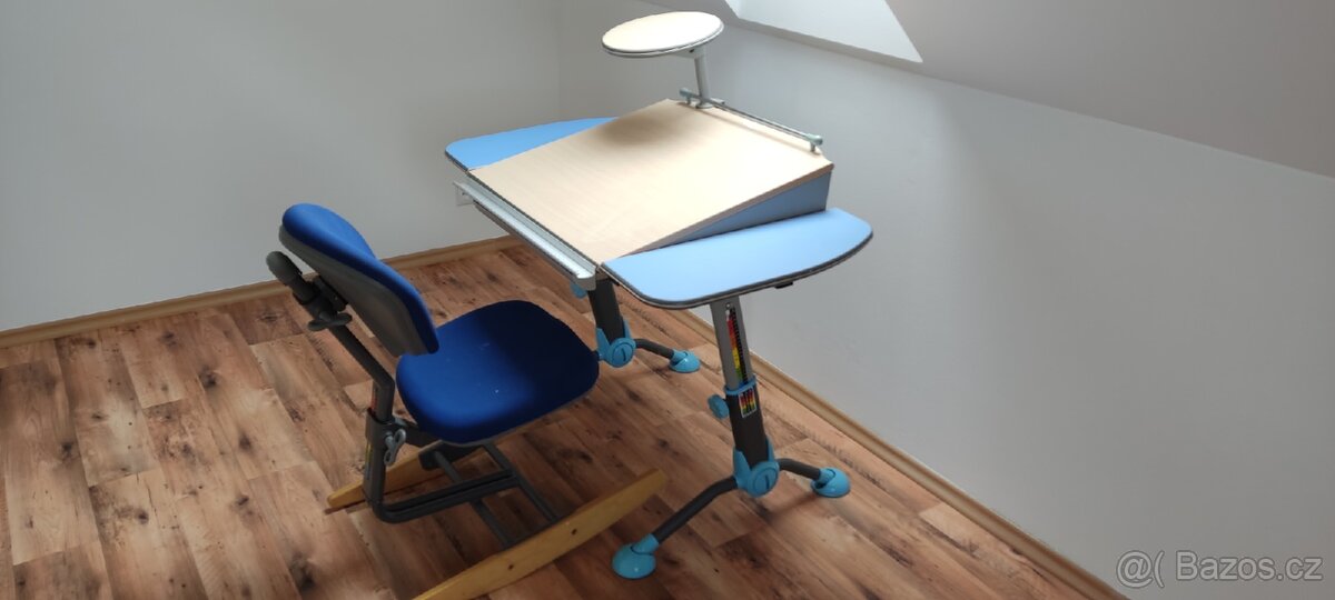 Dětský rostoucí psací stůl včetně židle