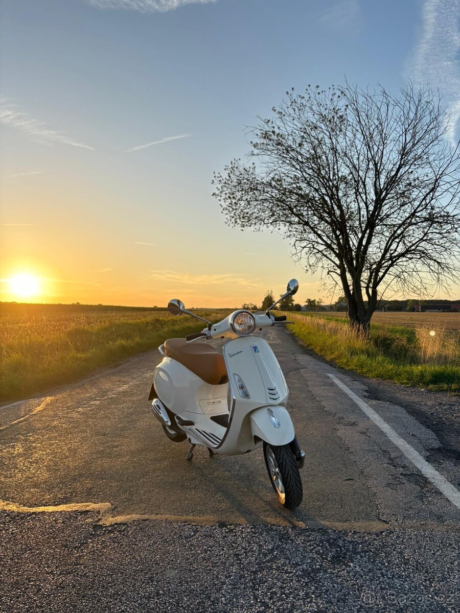 Vespa 50
