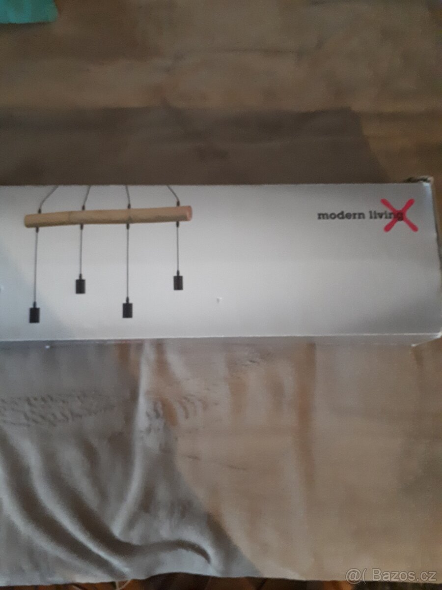 Nový kovový lustr s bambusem Mőmax