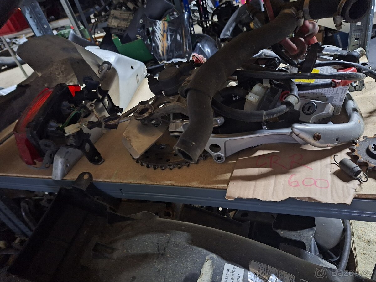 Soubor náhradních dílů CBR 600 F PC31