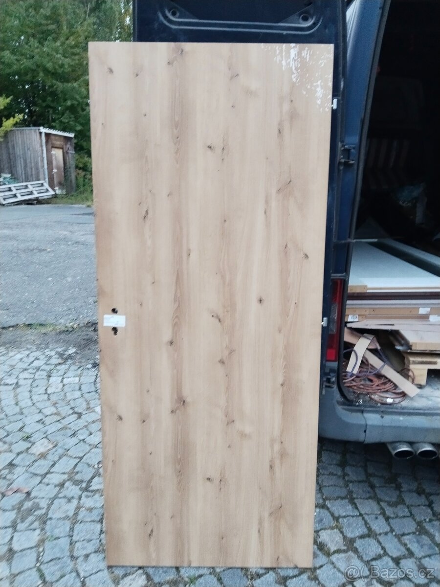 Dveře interiérové 80P