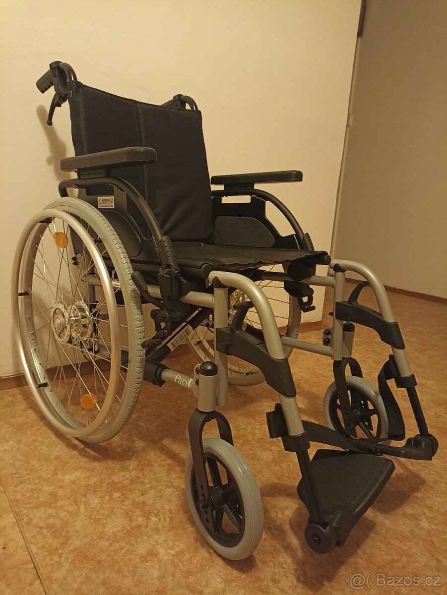Invalidní vozík BREEZY PARIX2 standardní