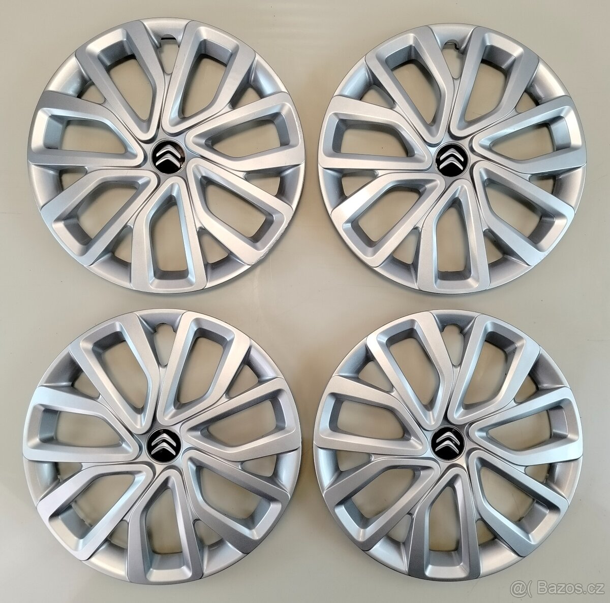 Originální poklice Citroën 16