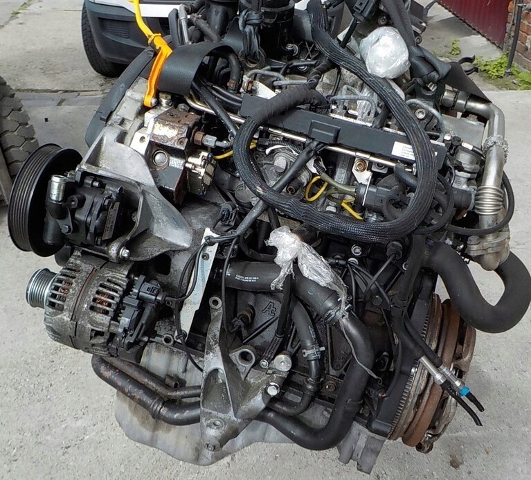 Motor VW Crafter 2,5 tdi 100kw