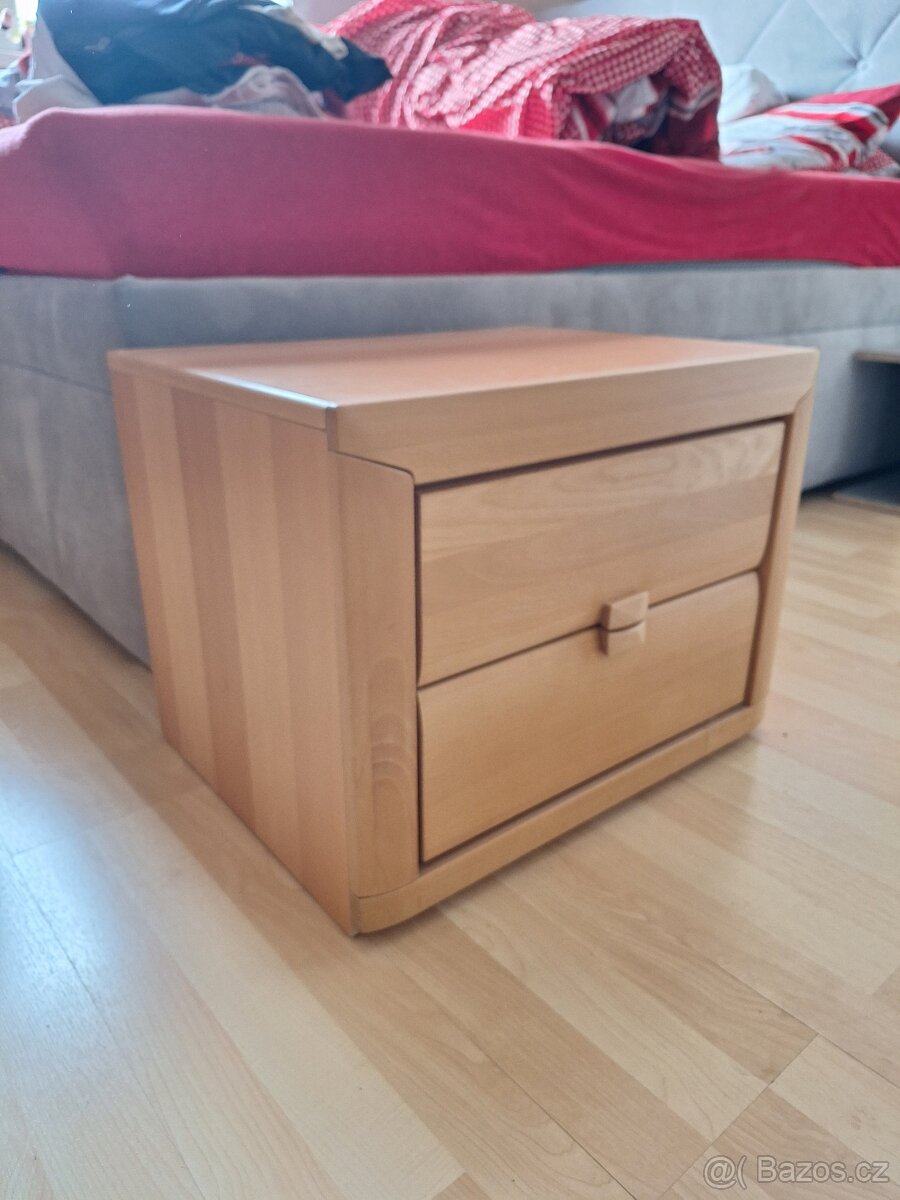 Prodám dva noční stolky