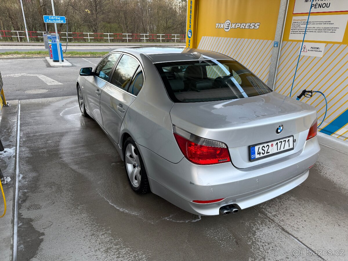 BMW E60 525i