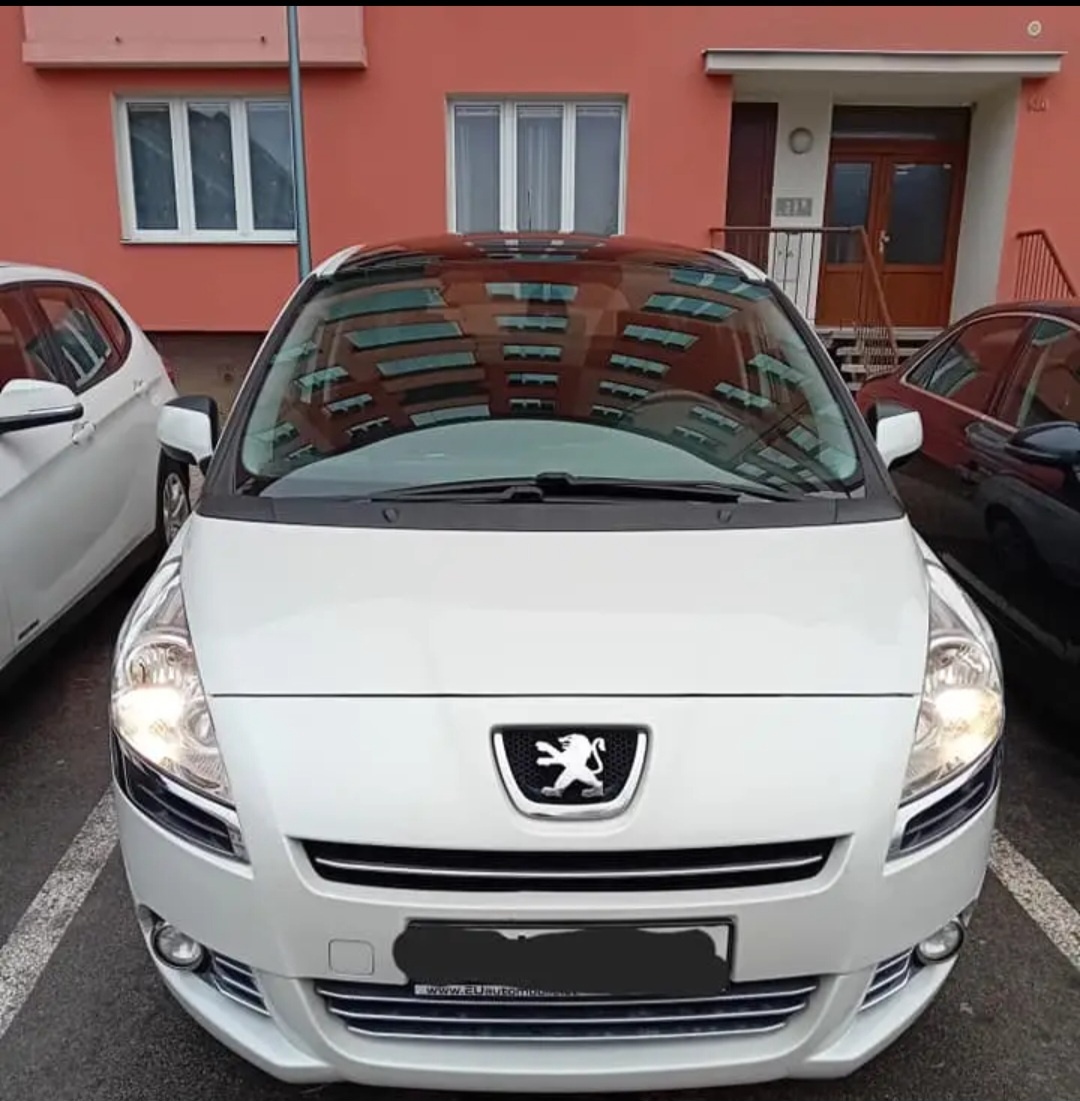 Peugeot 5008 2.0 hdi 110kw