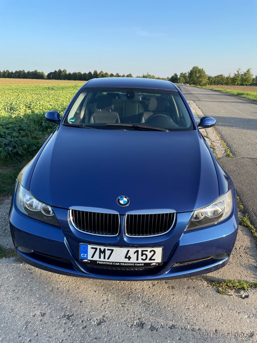 BMW 318i E90