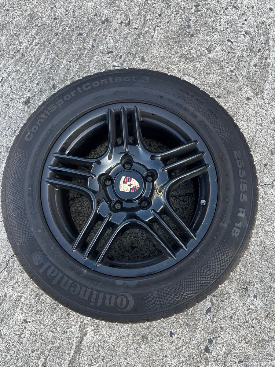 Porsche Cayenne II kola 18" 8x18 ET57, 255/55 R18