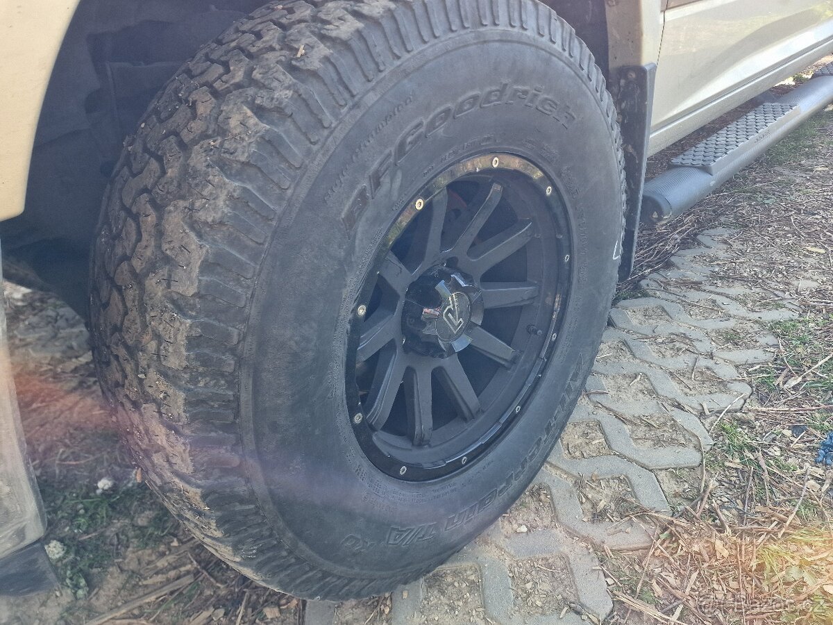 Kola dodge ram 4g