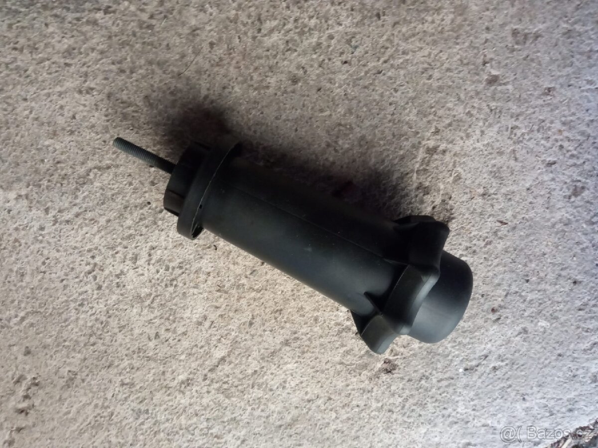 Prodám držák rezervního kola škoda vw