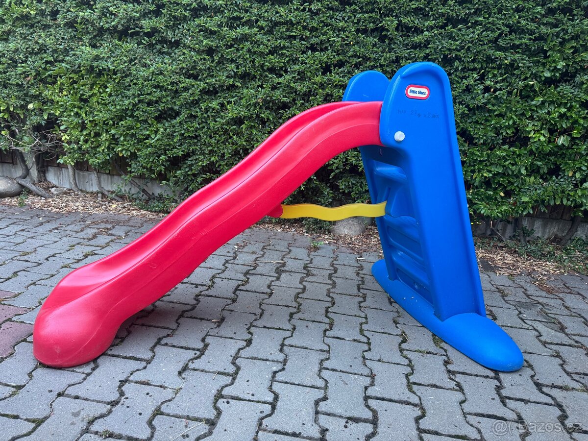Velká dětská skluzavka