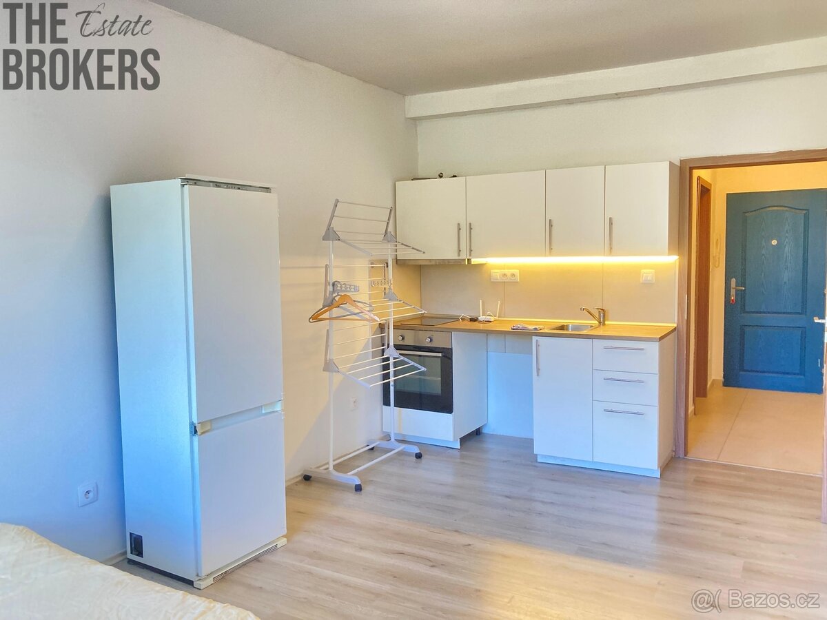 Pronájem 1kk, 18 m2, Praha 5, Košíře