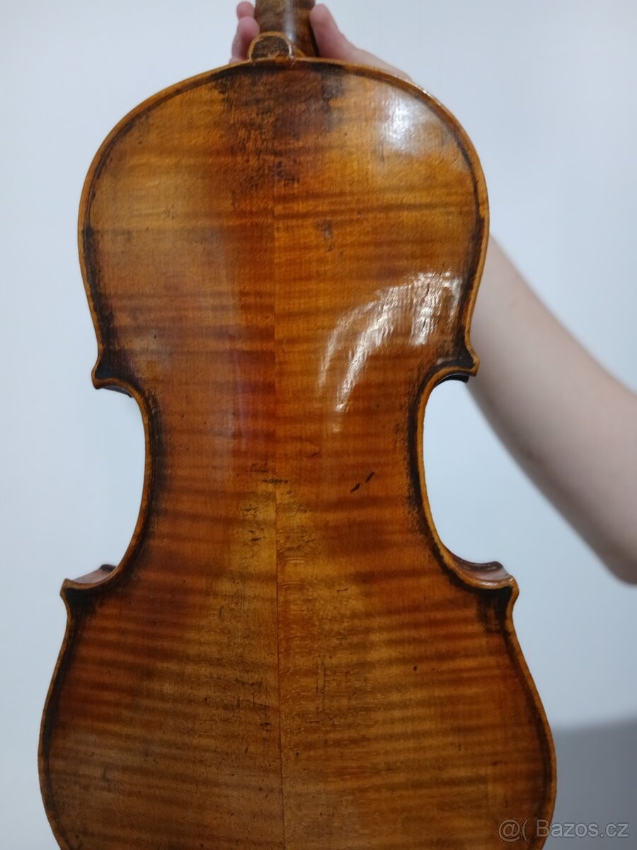 Staré housle