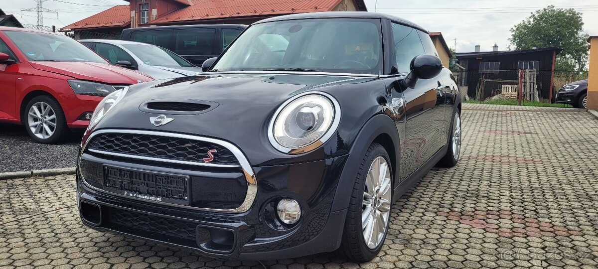 Mini Cooper "S" 2,0i 120kW benzín FuLL Led