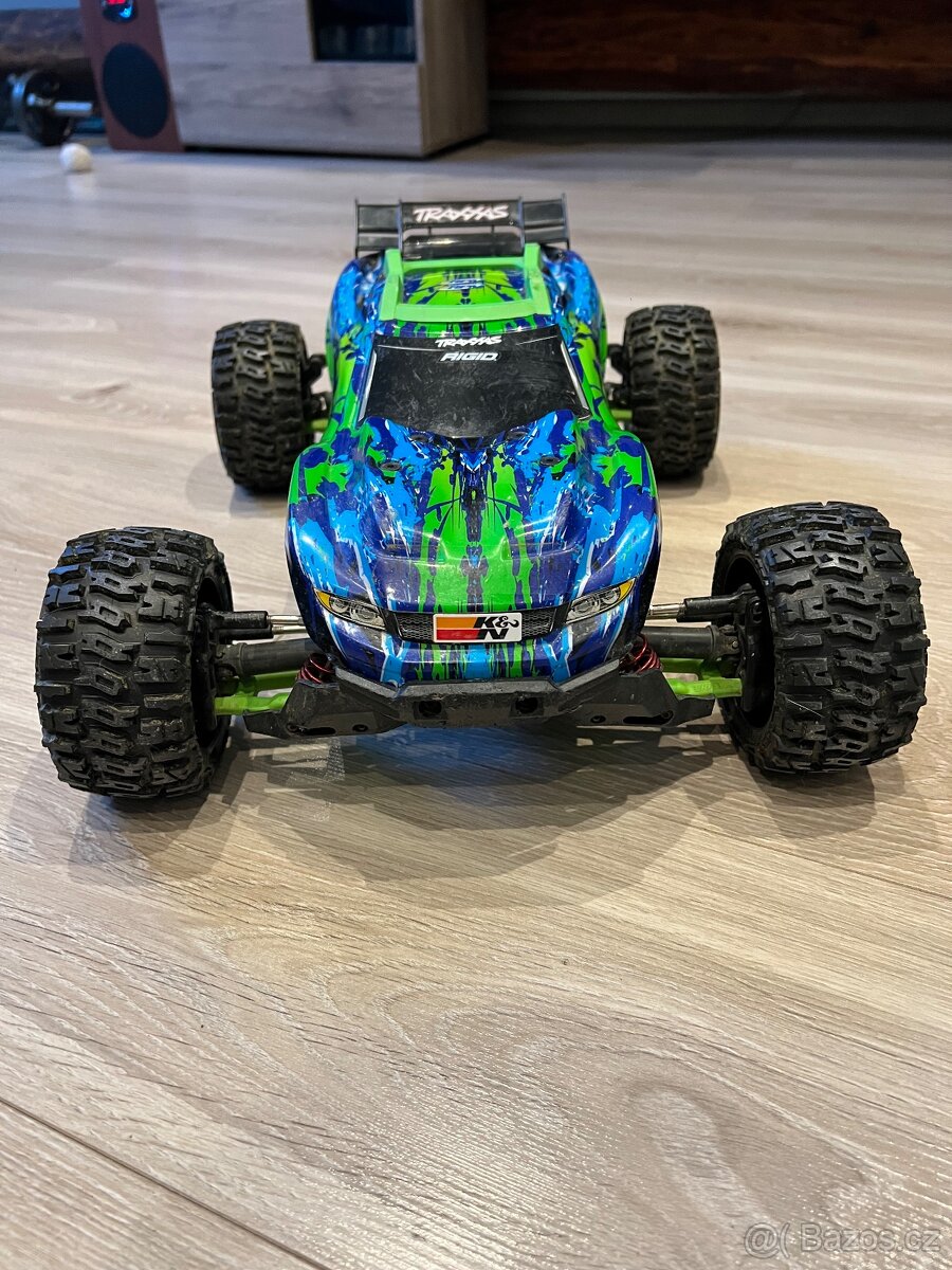 Traxxas rustler 4x4 vxl