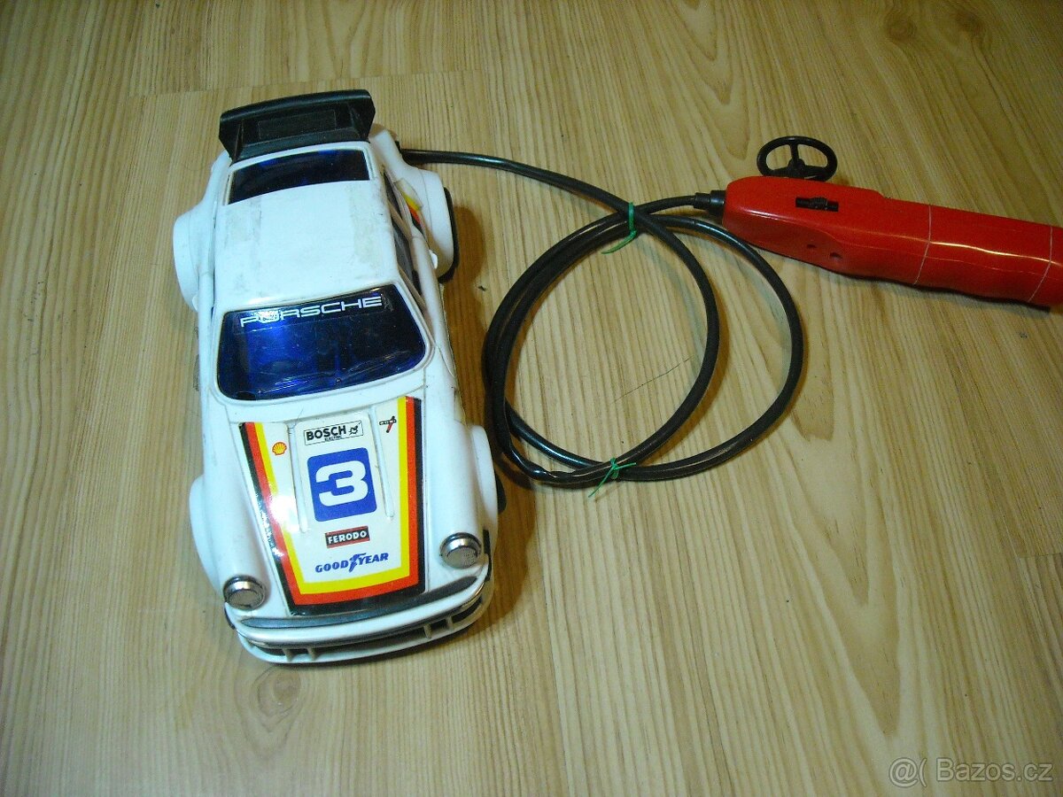 Retro autíčko Porsche