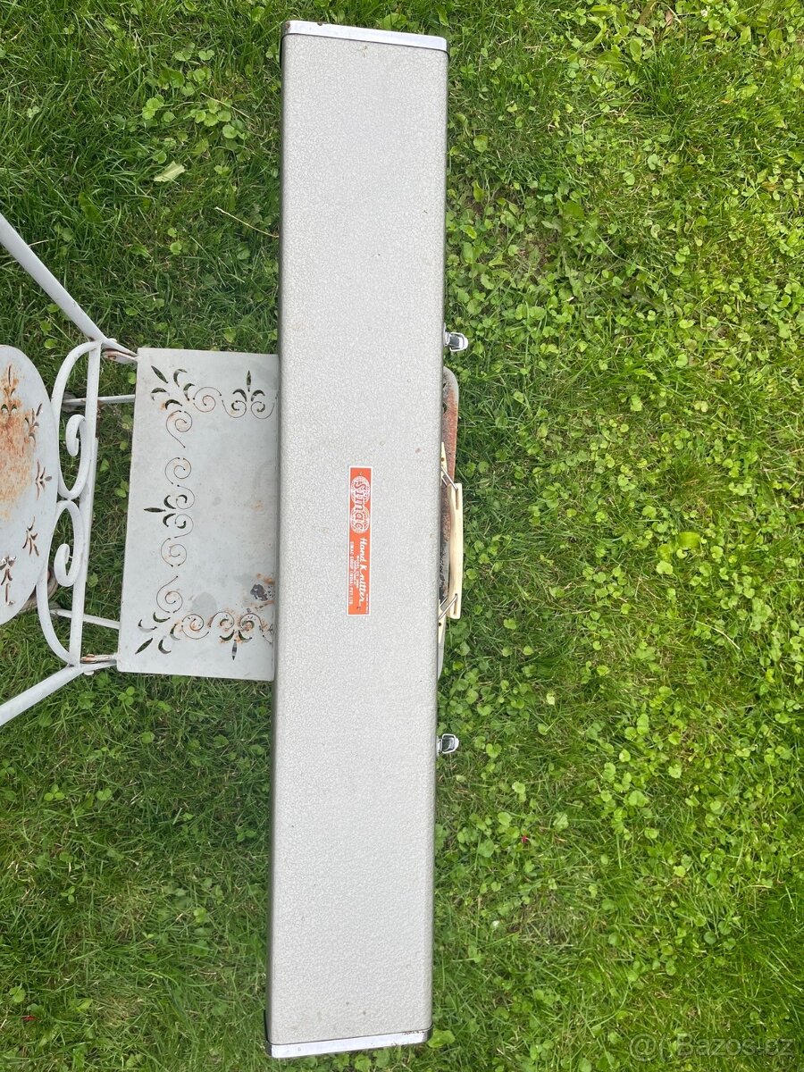 Pletací stroj SIMAC DX-2000