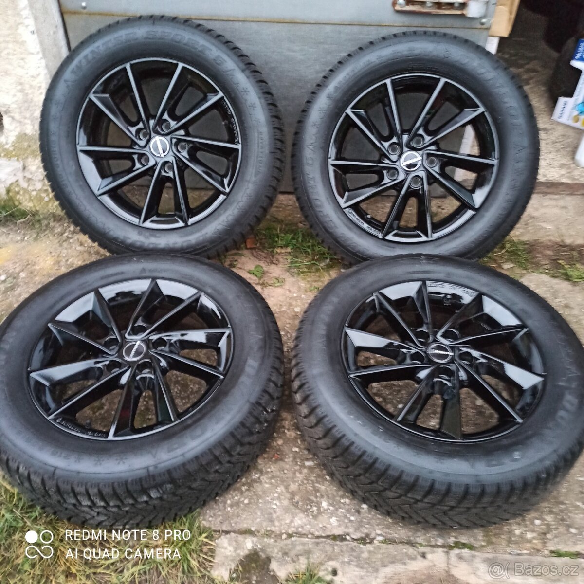 Zimní komplet ŠKODA KAROQ,VW T-ROCK,SEAT,,16"