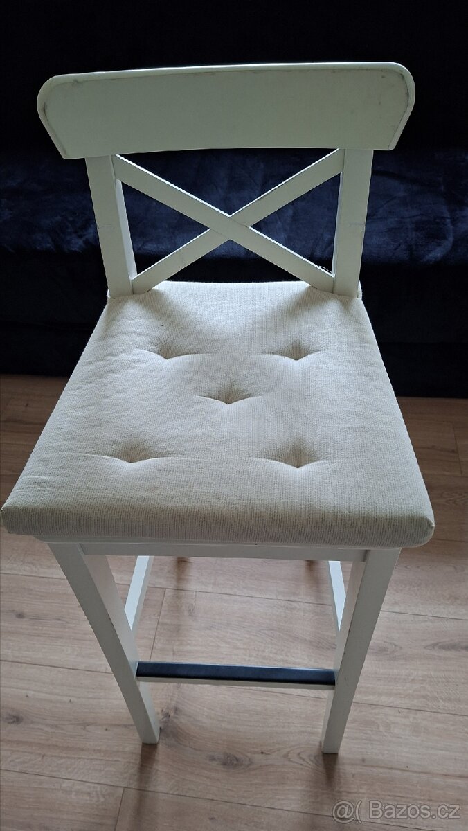 Barová židle bílá