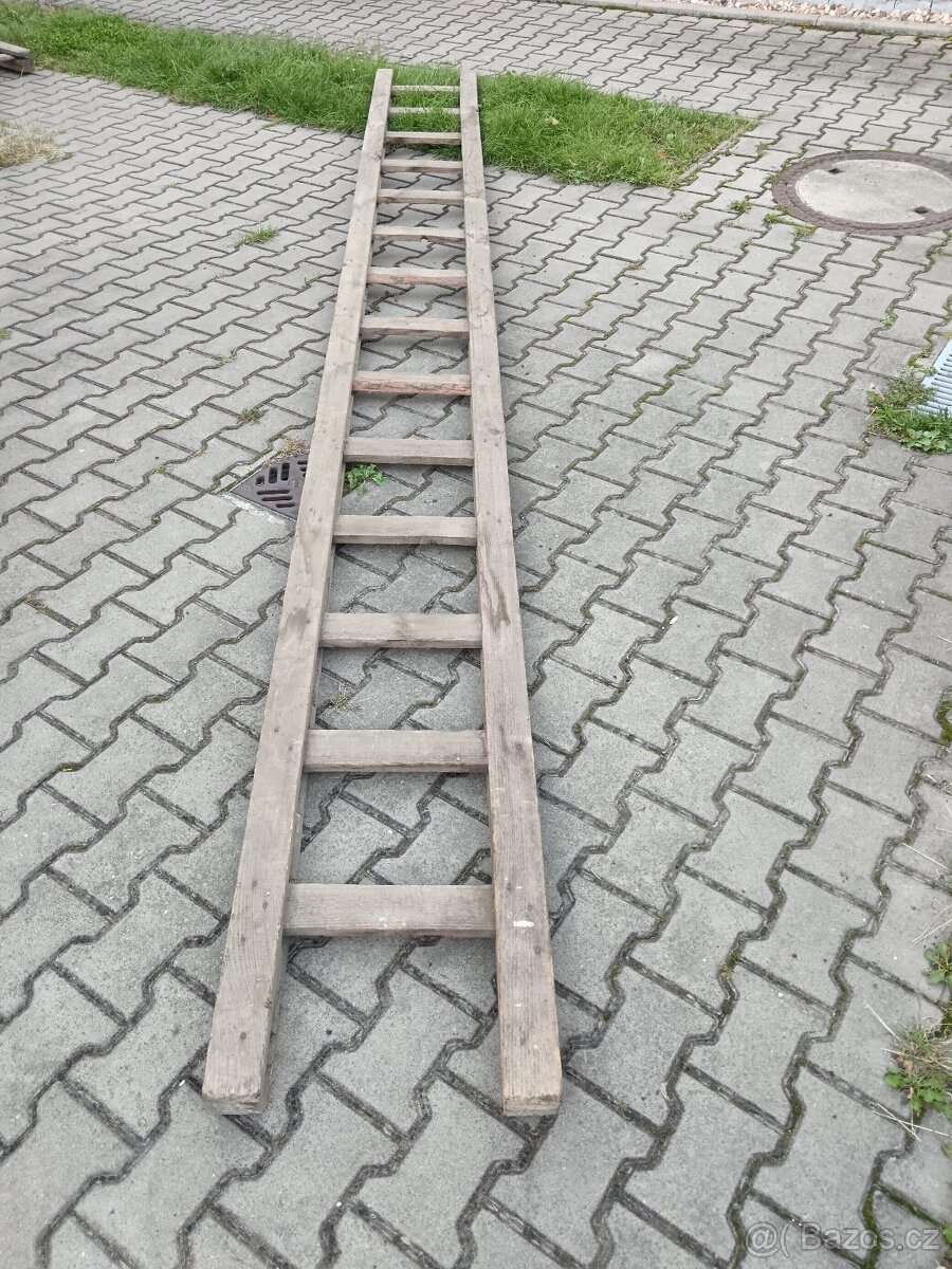 Žebříky různé délky viz foto