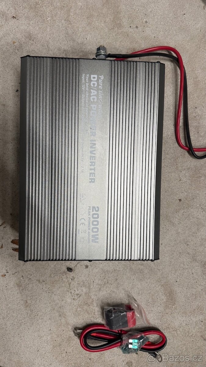 Měnič napětí sinusový z 12V na 230V