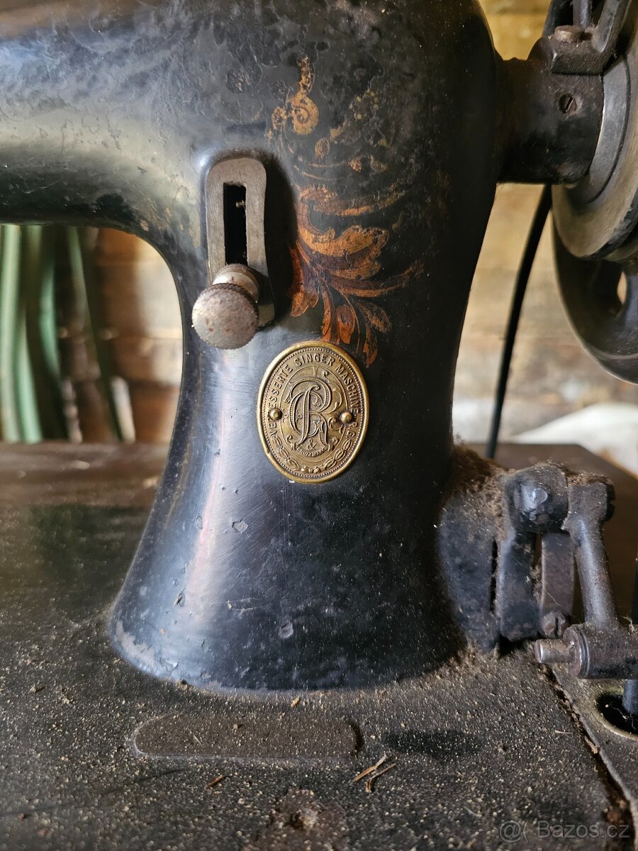 Šicí stroj Singer