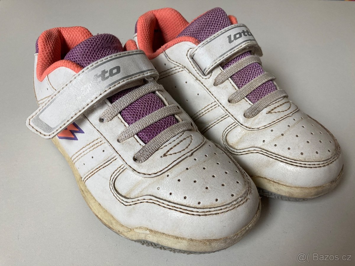 Dívčí boty, suchac, vel 29, bílá podrazka