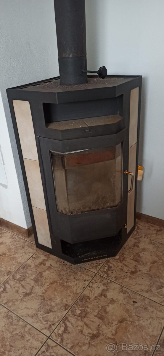 Rohová kamna Haas Sohn výkon 10kw
