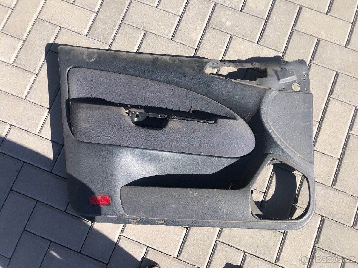 Škoda octavia 1 Tapec tapecirung výplň dveří