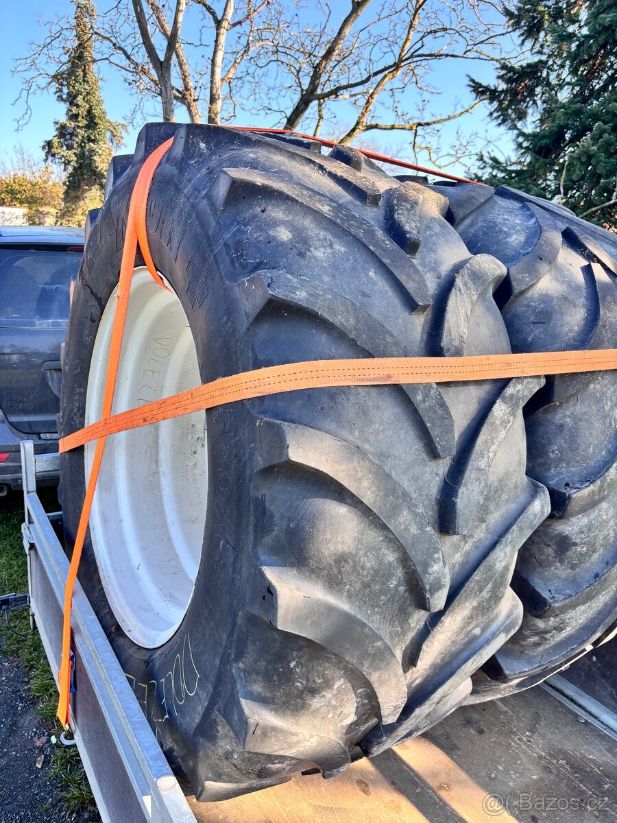 Disky s pneu New Holland T7