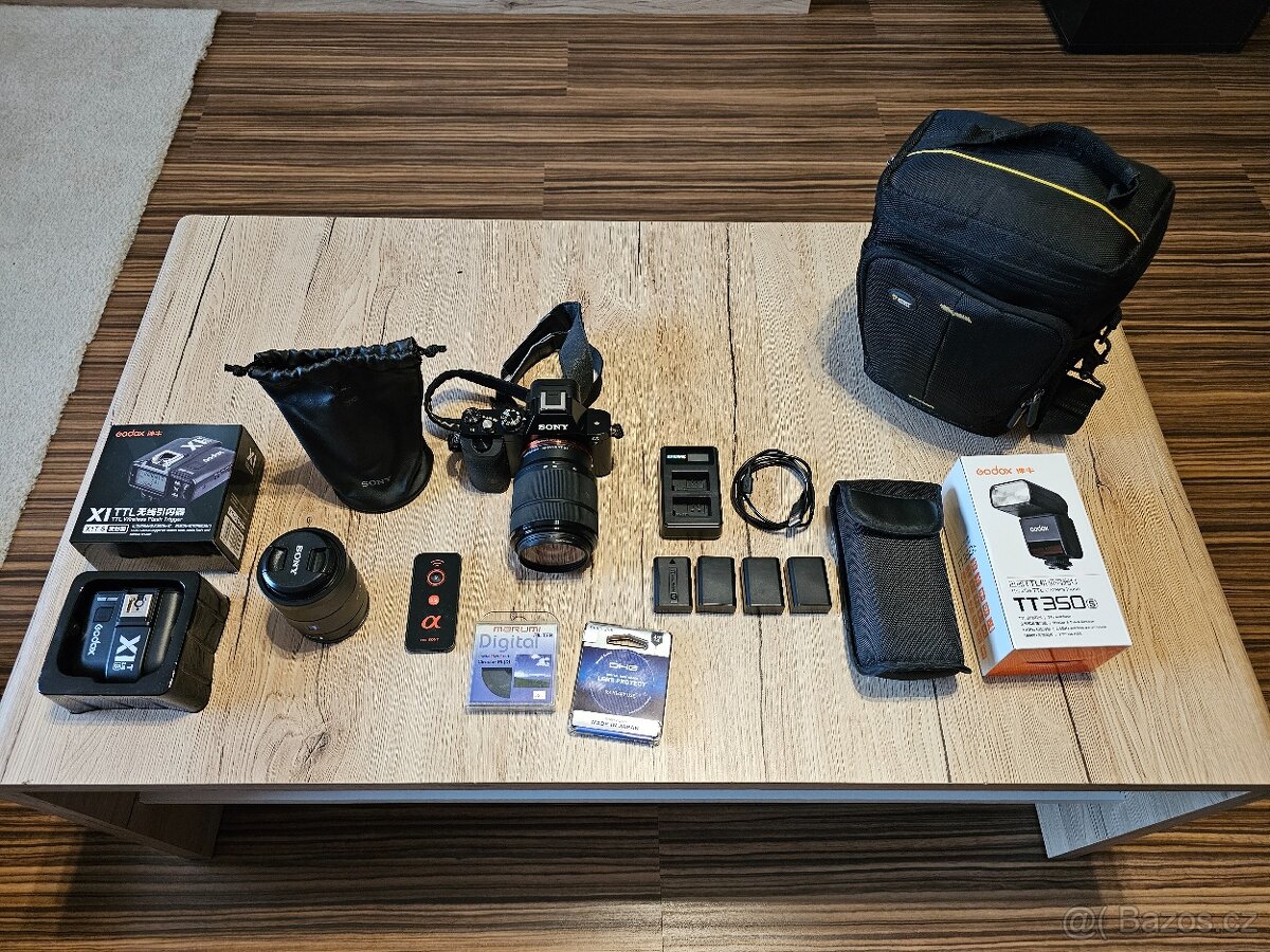Sony Alpha A7 + prislusenstvi + objektivy - ZEISS 55mm