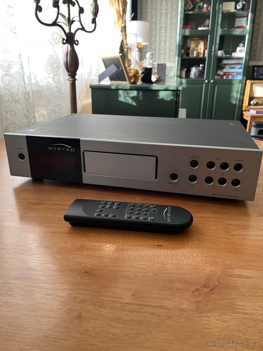 MYRYAD MC100 , CD přehrávač