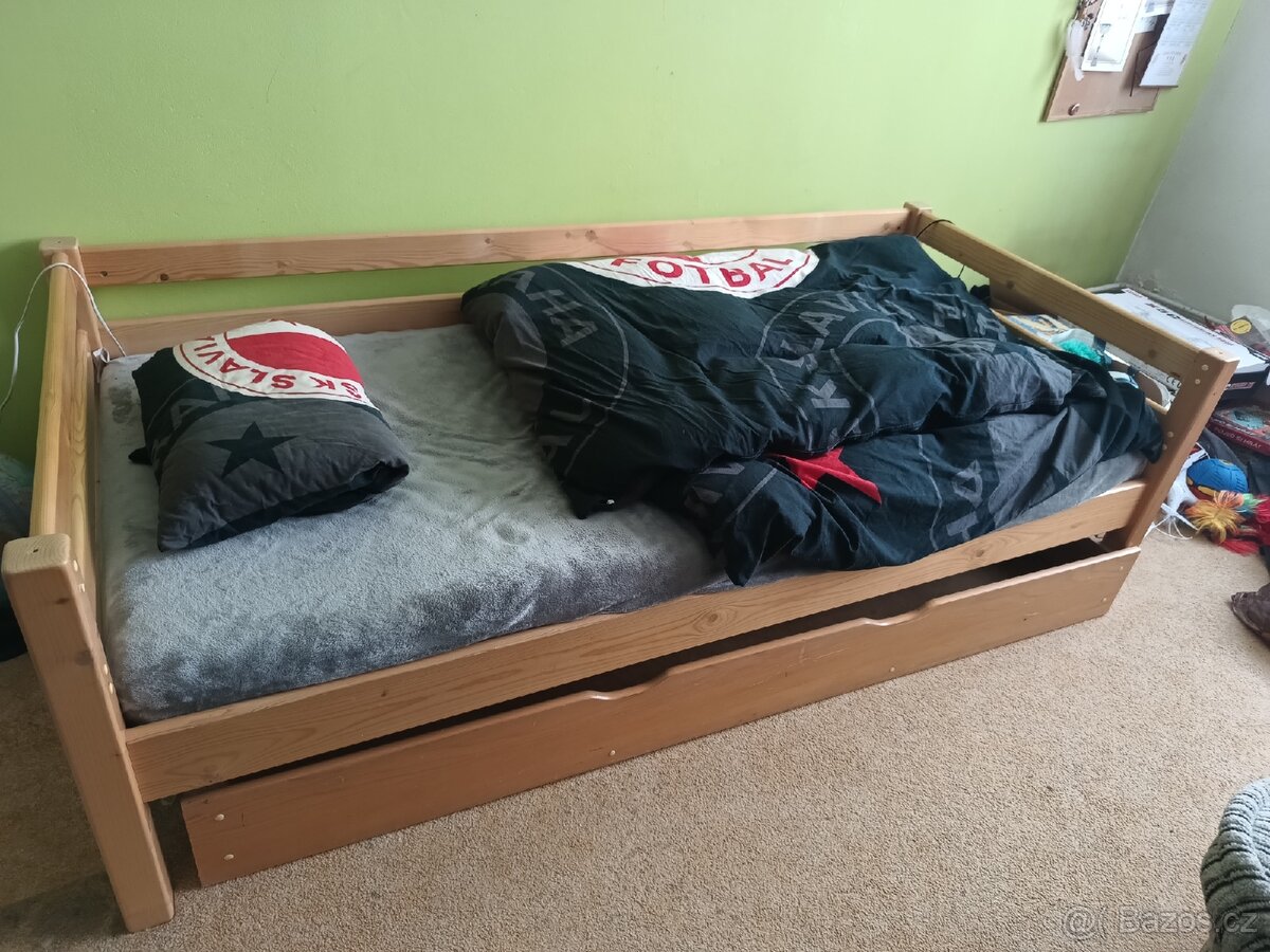 Postel Domestav masív