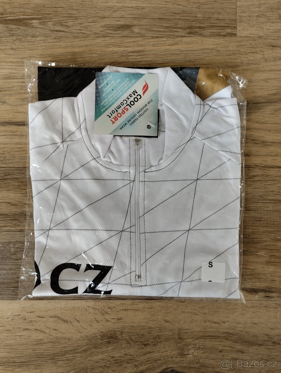 Dres střeleckého týmu CZ