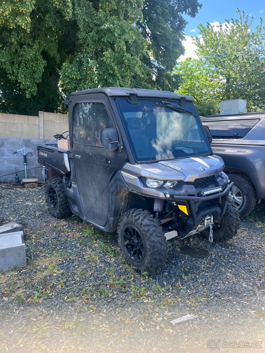 Can am Traxter HD10
