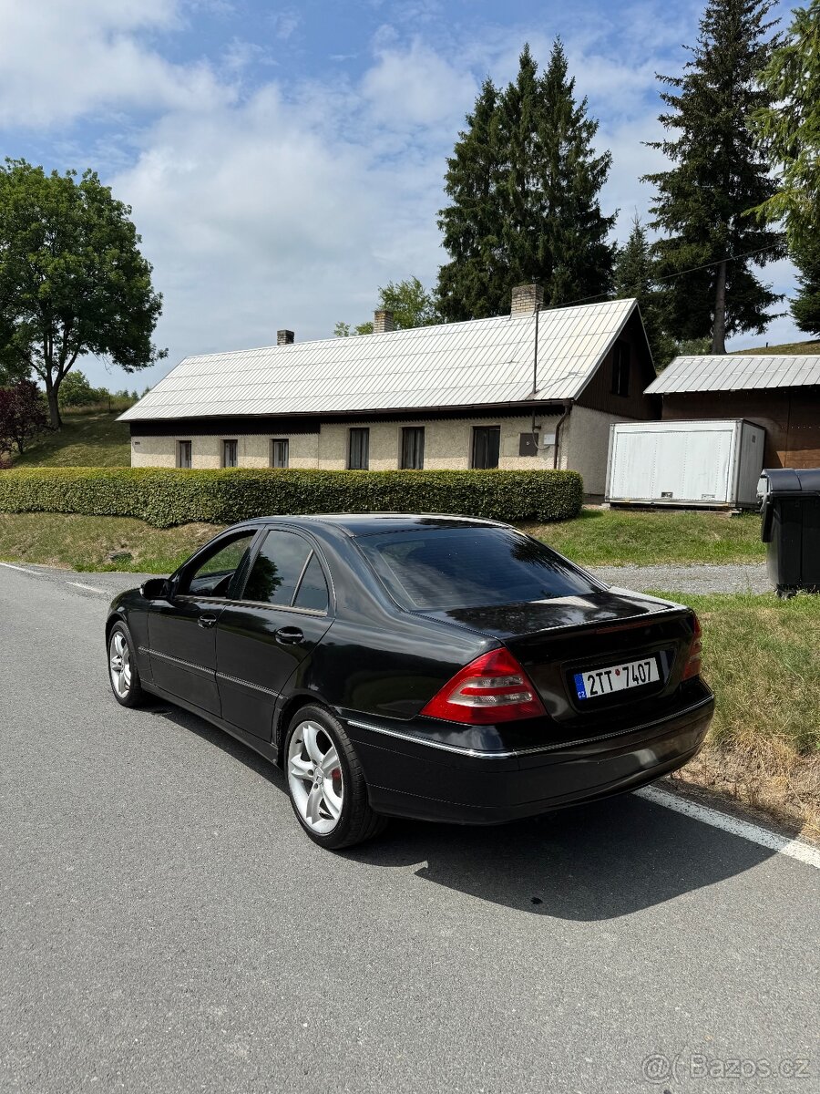 Mercedes-Benz c200