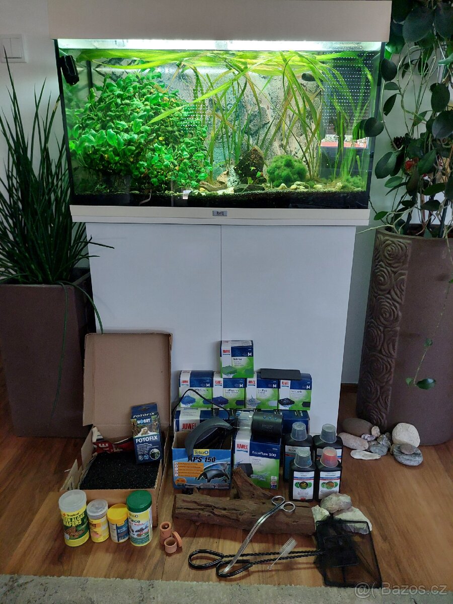 Juwel aquarium 125l + prislusenstvi