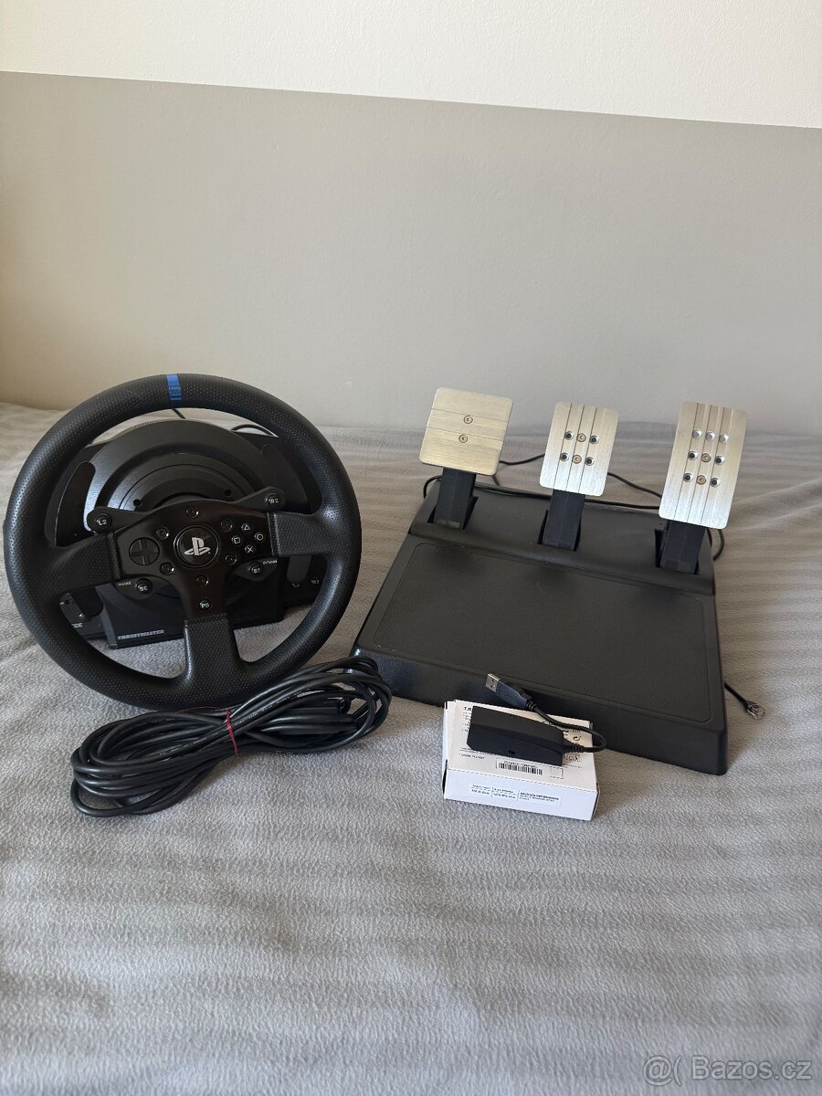 Thrustmaster T300 + pedály T3PA GT