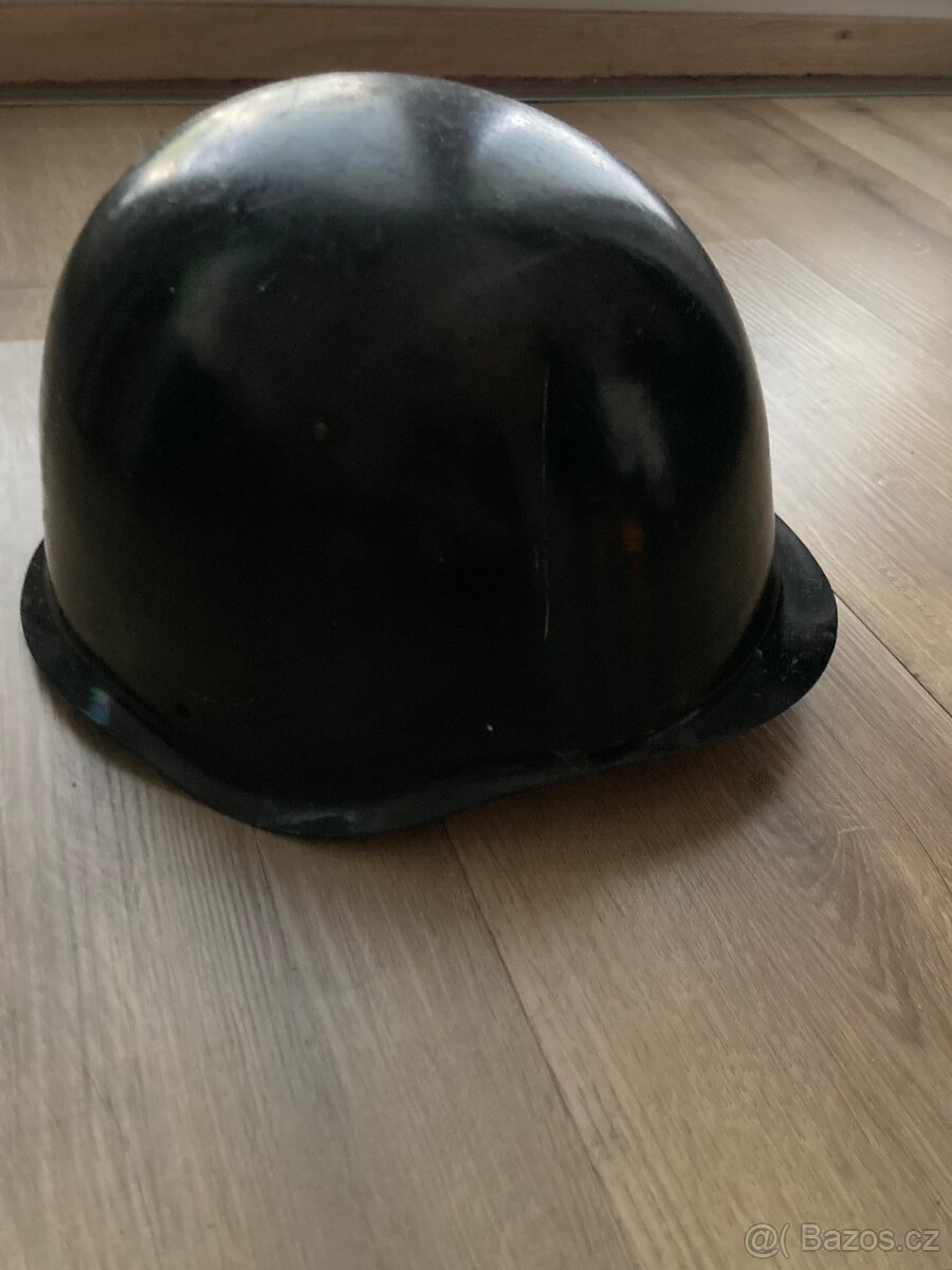 Přílba
